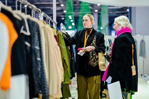 全球防曬服 就看駐馬店 駐馬店防曬服基地亮相中國(guó)國(guó)際服飾博覽會(huì)